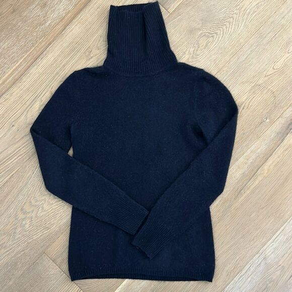 J. Crew 100% Cashmere Navy Blue Sweater (XS) - Picture 1 of 3